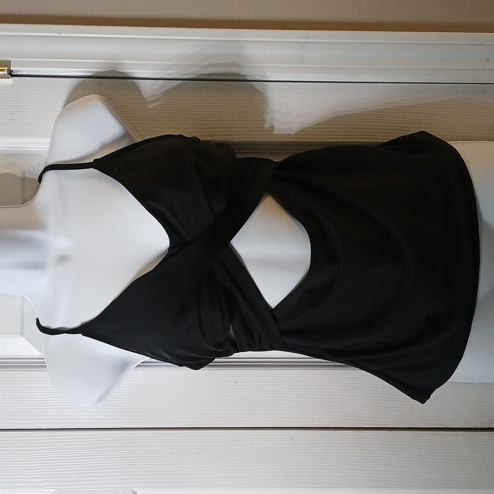 Black cut out front black swim suit bathing suit top  Sz L